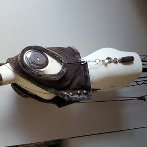 EUC Vintage Betsey Johnson Reversible Sheepskin Vest with Keychain Intact